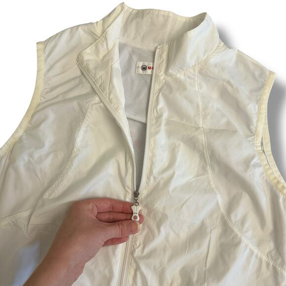 M.U SPORTS Tokyo Women’s 38‎ S White Lightweight Golf Vest Mesh Butterfly Moose - Picture 5 of 8